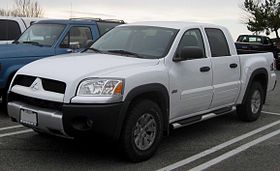 Mitsubishi Raider crew cab.jpg